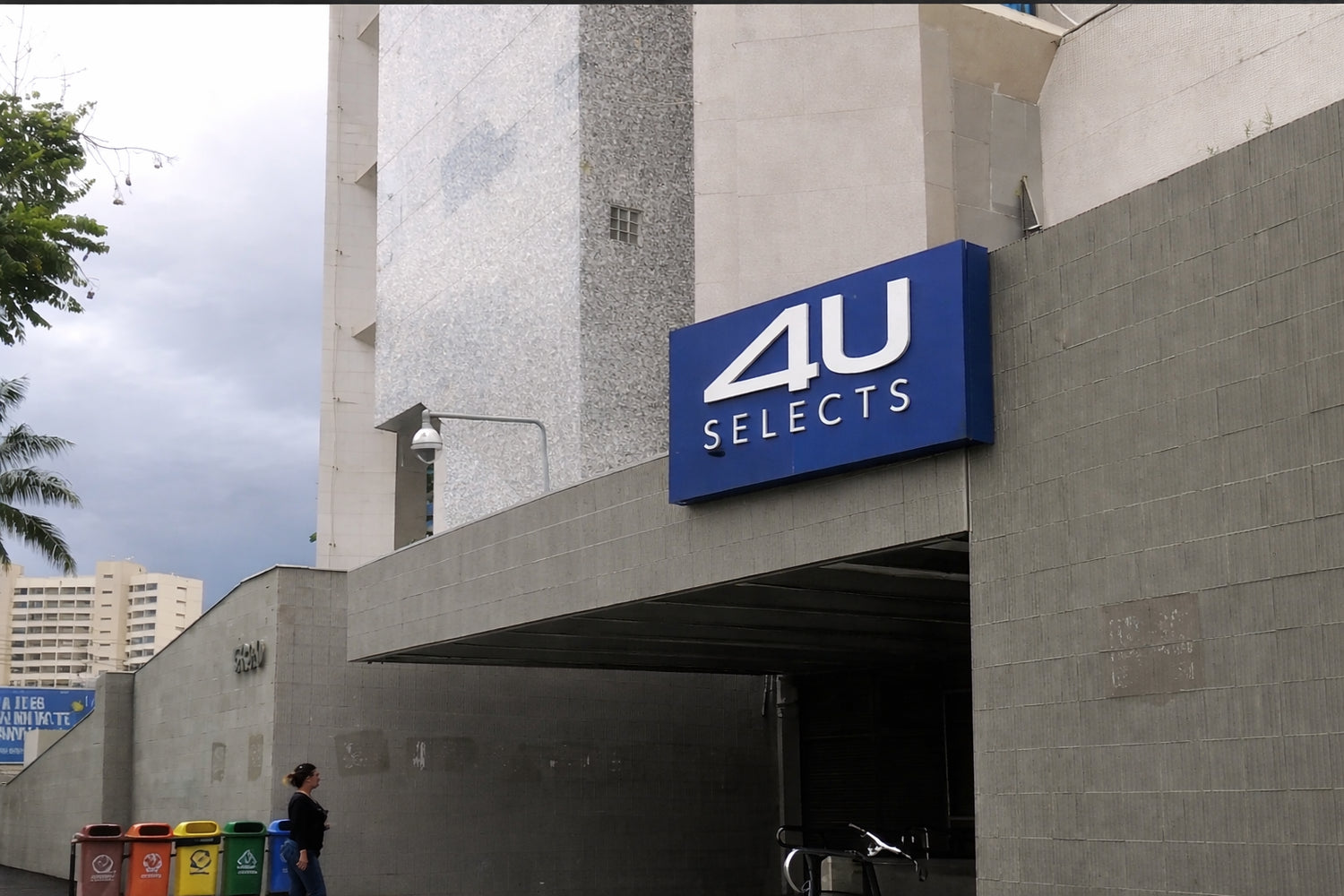 Men’s fashion & accessories online in the UK. Discover affordable lifestyle products curated for modern men at 4USelects.