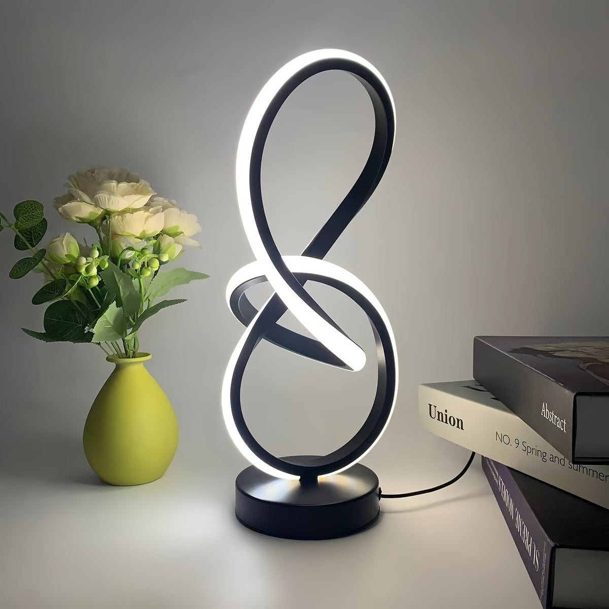 Lámpara de Escritorio LED Espiral USB 3 Colores vista frontal con la luz cálida encendida