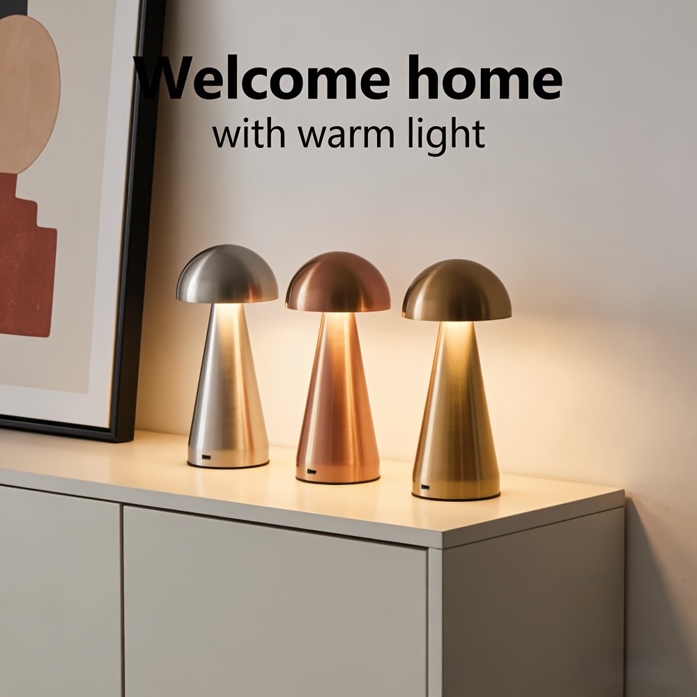 Lámpara de Mesa Retro de Metal Táctil Recargable vista frontal con la luz cálida encendida