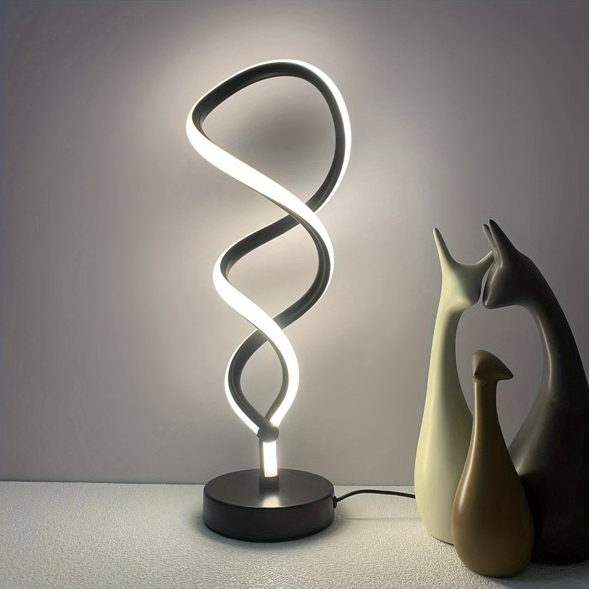 Lámpara de Mesa LED Varita de Lujo Regulable detalle del acabado y la estructura de metal