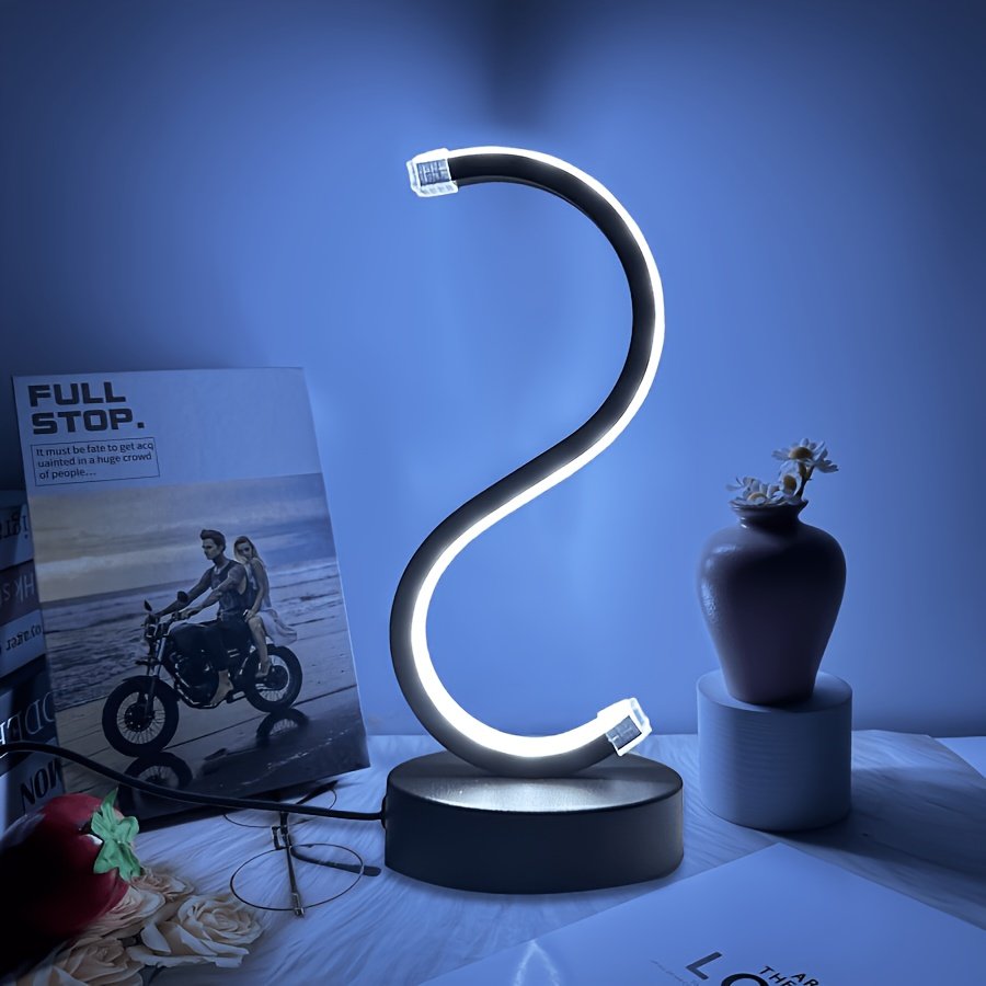 Lámpara de Mesa LED Curva en S Luz Cálida detalle del acabado y la estructura de metal